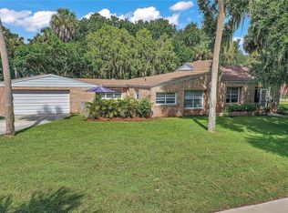 604 Cascade Ave, Leesburg, FL 34748