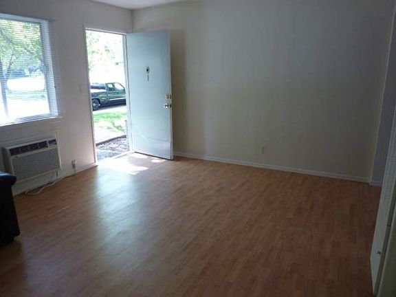 3rd image of 1101 Weber Way