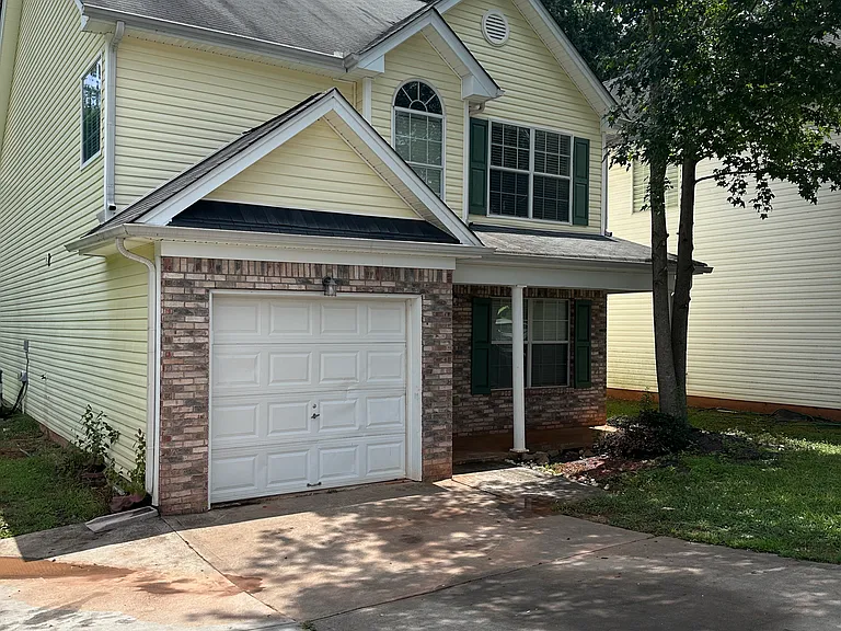 11124 James Madison Dr — Photo 1