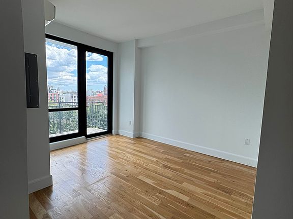 2nd image of 1134 Fulton St #9QQ