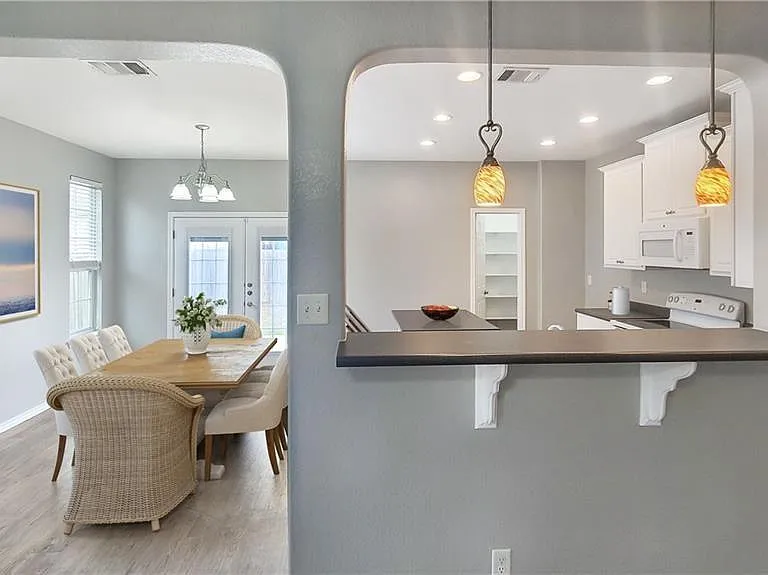 534 Apricot Dr — Photo 6