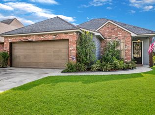 220 Windcreek Ln, Youngsville, LA 70592
