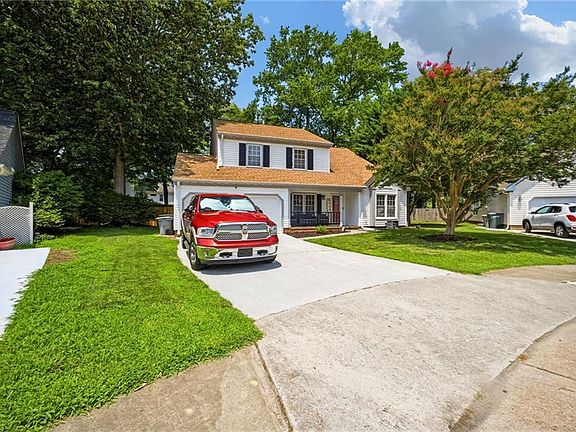 2nd image of 11 Pin Oak Ct