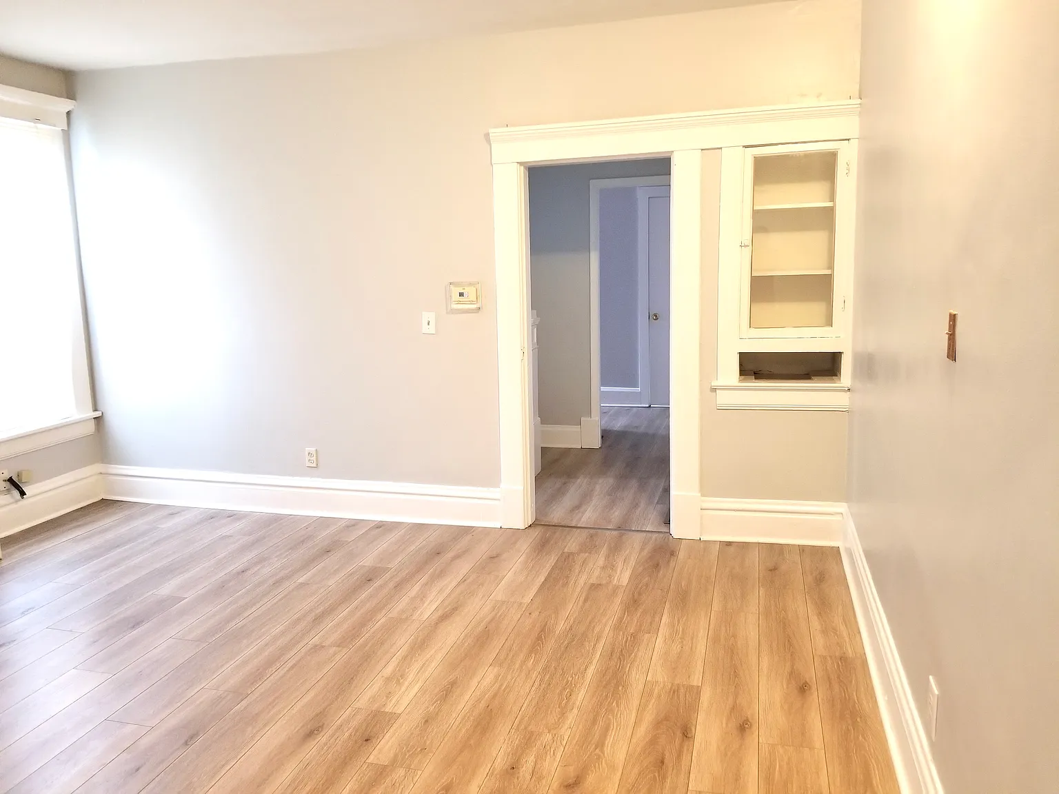 3 bed, $1,650 — Photo 2