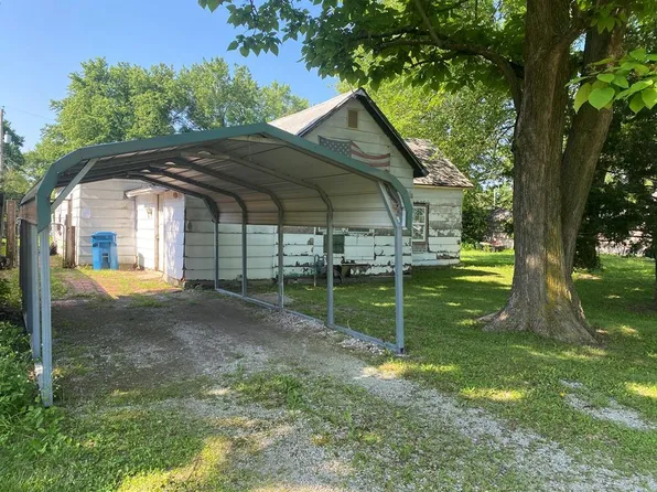 915 Colorado St, Coffeyville, KS 67337
