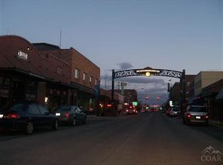 239 SW 6th St, Redmond, OR 97756