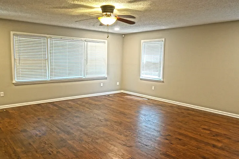 2 bed, 2.5 bath, 1450 sqft, $1,350 — Photo 4