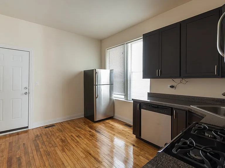 2729 W. Thomas St. — Photo 2