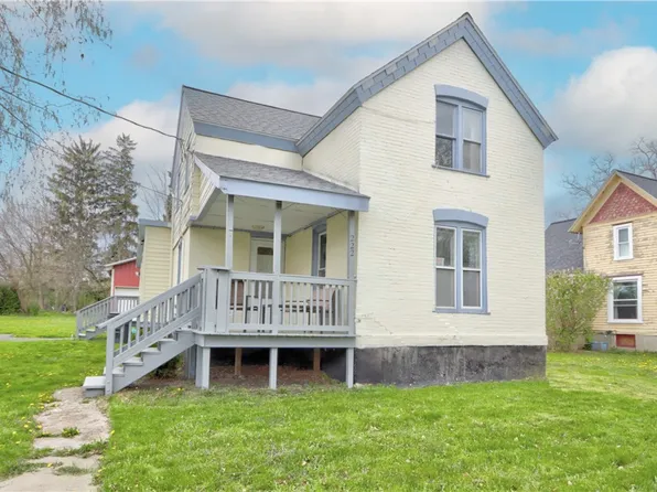 222 Keuka St, Penn Yan, NY 14527