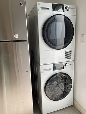 Rented by Compass | media 9