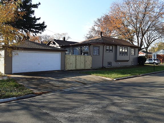 4th image of 701 22nd Ave