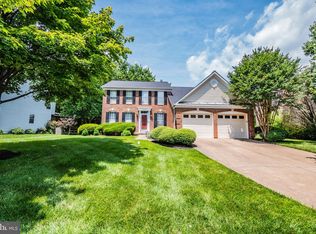 2324 Colts Brook Dr, Reston, VA 20191