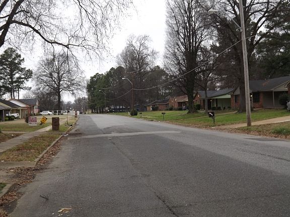 4th image of 1335 Winfield Ave
