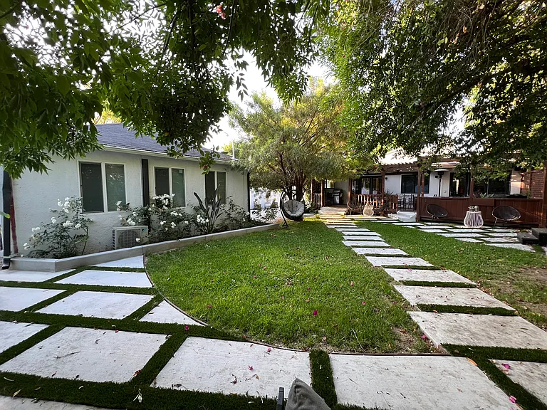 14605 La Maida St — Photo 13