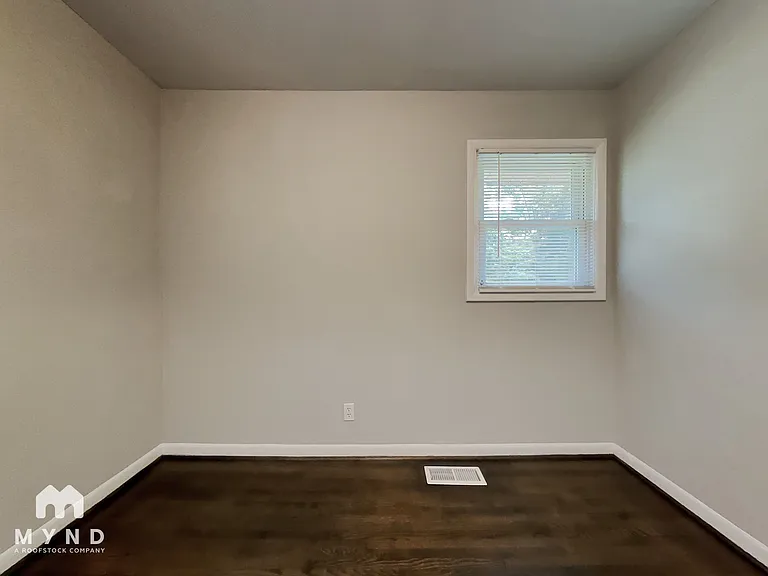 5442 Southampton Rd — Photo 9