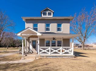 924 W Main St, Palmyra, WI 53156