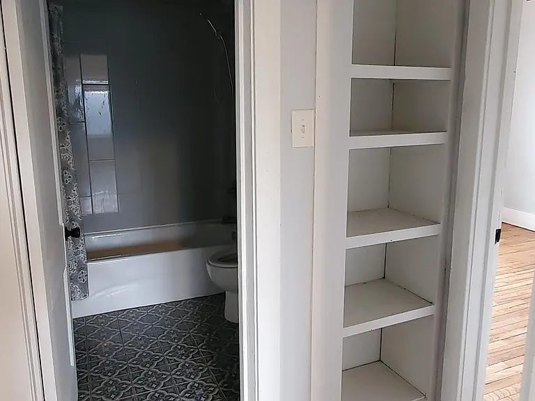 351 Edgewood Pl #2 — Photo 9