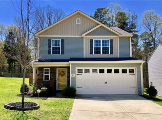 1811 Carpenter Cabin Dr, Charlotte, NC 28216