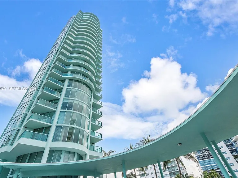 6000 Indian Creek Dr #8B — Photo 32