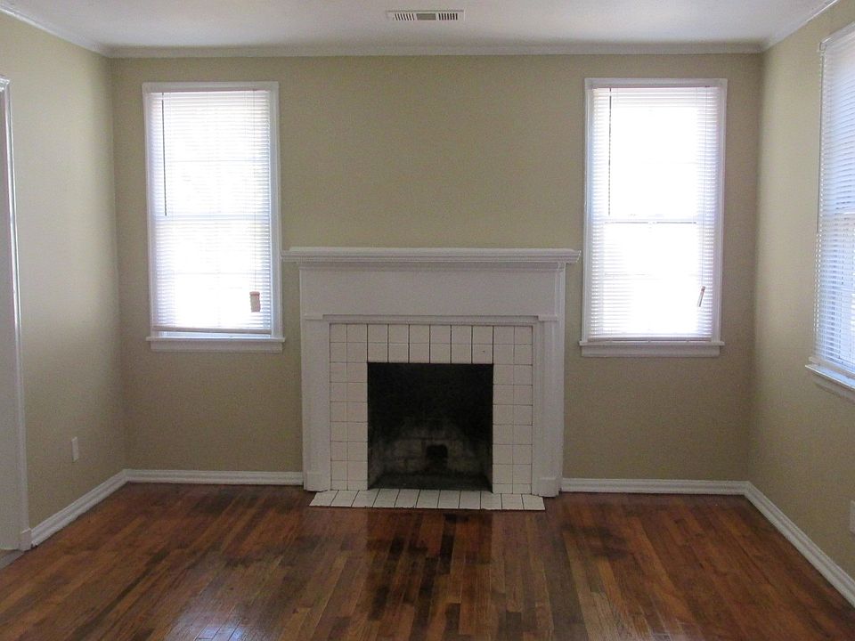 1st image of 28 Bradley Dr