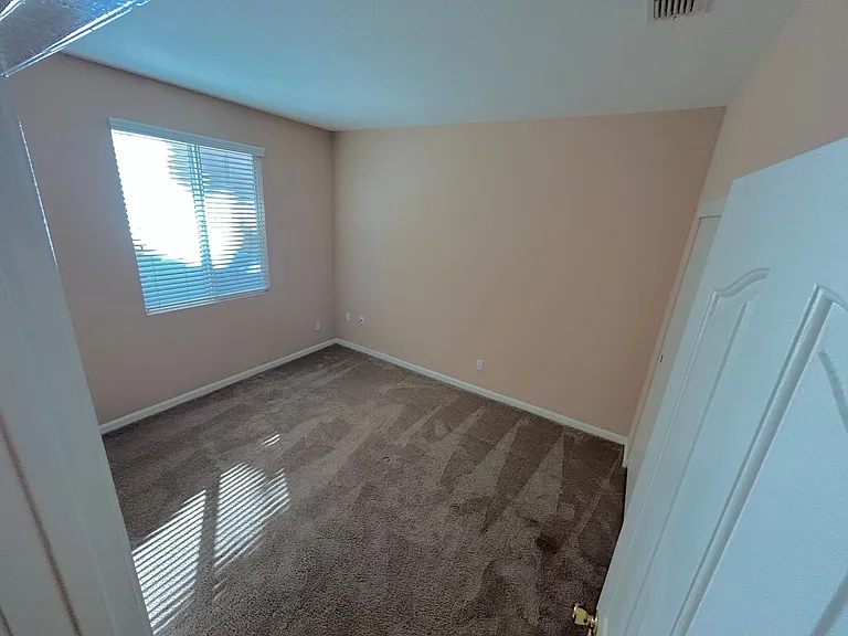6001 Jefjen Way — Photo 11
