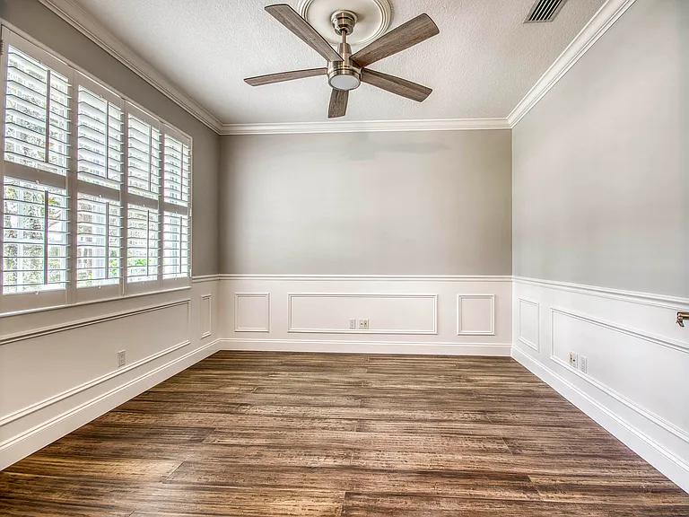 240 Poinciana Dr — Photo 12