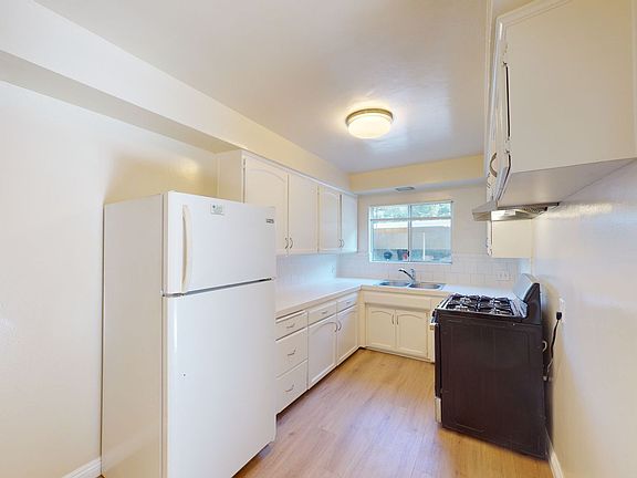 5th image of 570 N Madison Ave APT 07