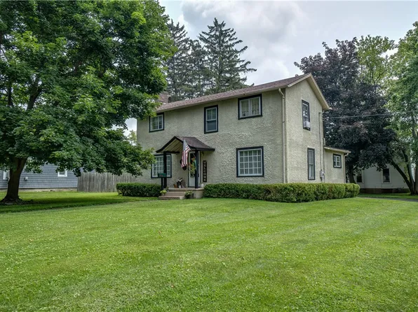 212 Chapel St, Penn Yan, NY 14527