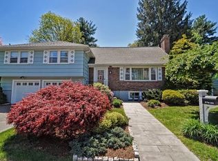 18 Fay Ln, Needham, MA 02494