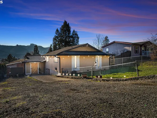 348 E 6th Ave, Sutherlin, OR 97479