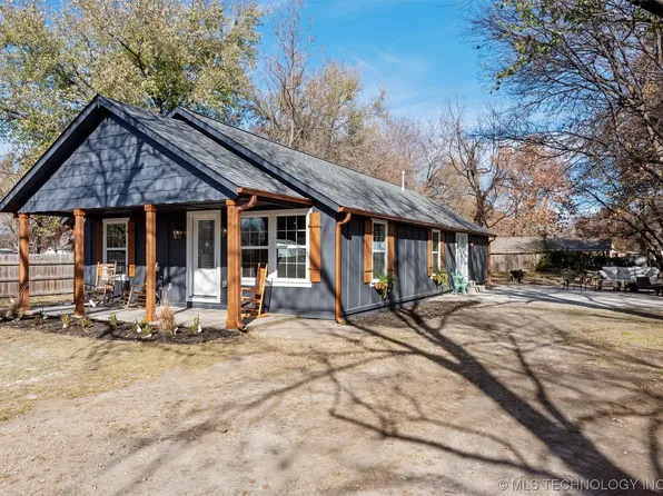 503 SE 6th St, Wagoner, OK 74467