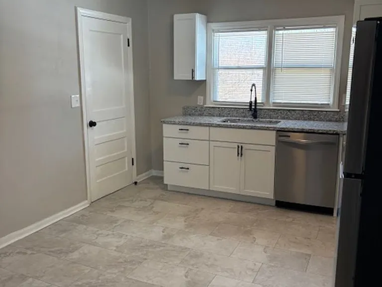 10607 Richmond Ave — Photo 4