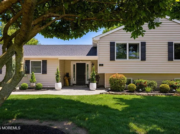 5 Forman Avenue, Monroe, NJ 08831
