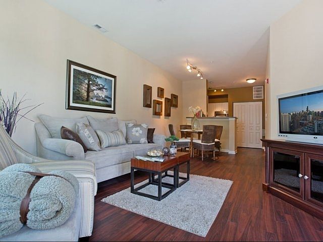 1st image of 507 Chamberlain Ln Unit 101