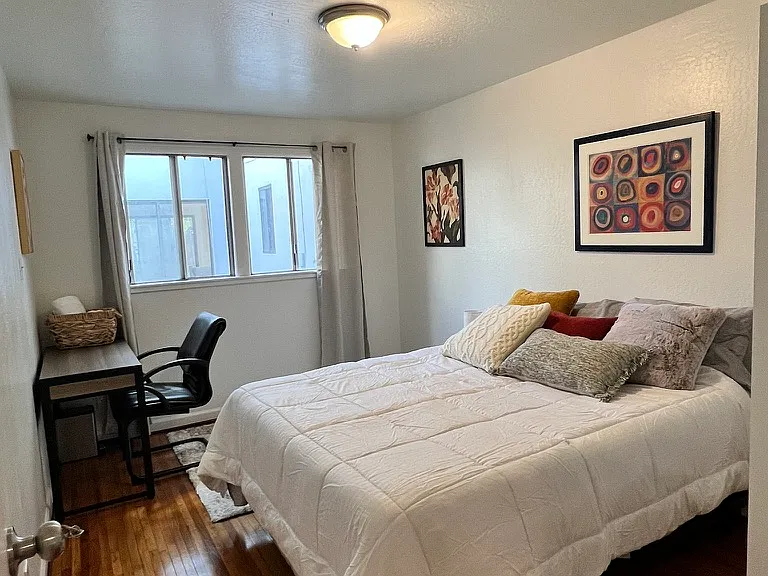 241 Harrison Ave — Photo 17