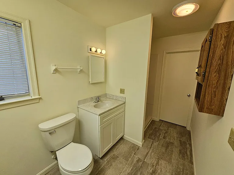 616 N Washington St — Photo 10