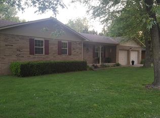 116 Circle Dr, Monett, MO 65708