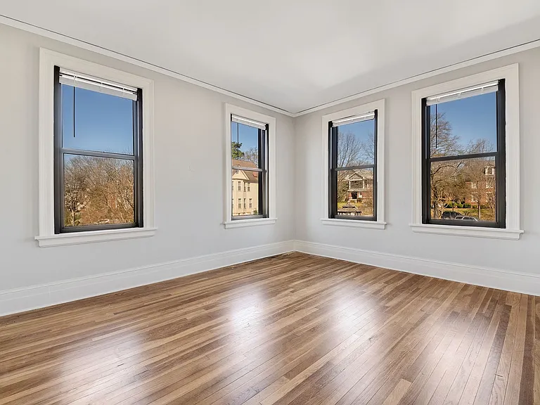 Fort Wood Apartments — Photo 65