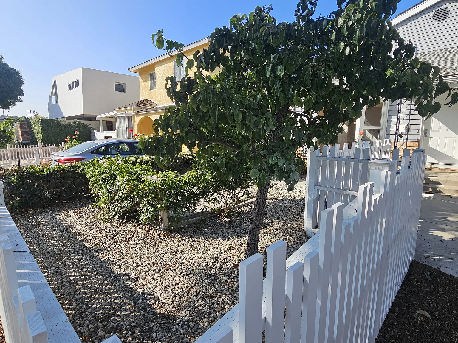 4049 Tilden Ave — Photo 3