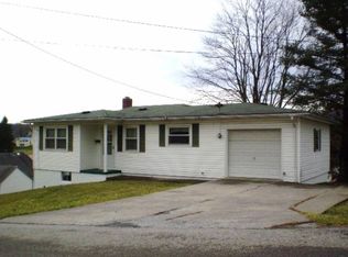 315 Memorial Dr, Summersville, WV 26651