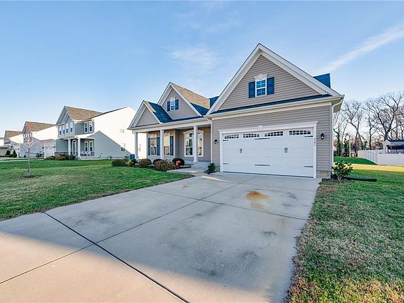 4th image of 561 Oliver Way