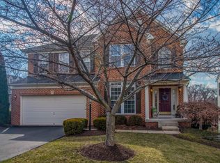 5652 Clouds Mill Dr, Alexandria, VA 22310