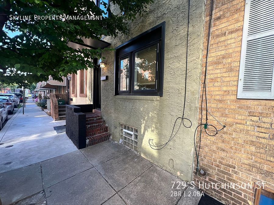 1st image of 729 S Hutchinson St