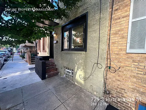 729 S Hutchinson St Photo 1
