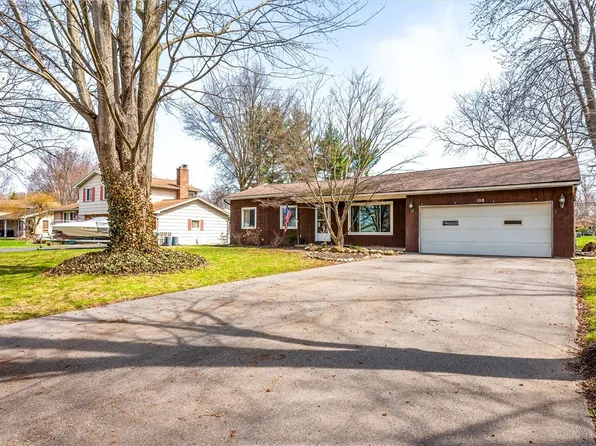 108 Selkirk Dr, Rochester, NY 14626