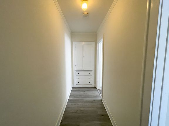 5th image of 803 Lindaraxa Park N #1/2