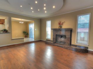 807 W Rochelle Rd, Irving, TX 75062