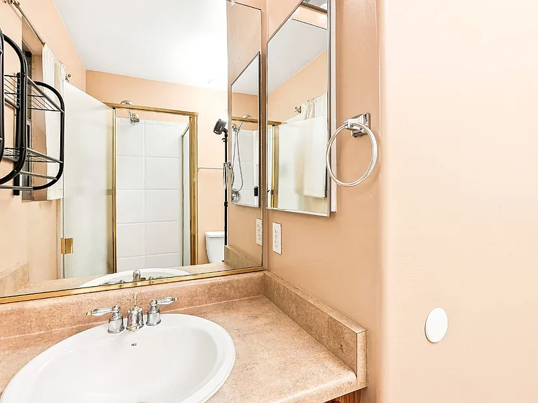 2426 W Silverbell Tree Dr — Photo 16