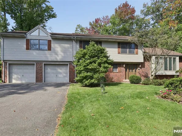 612 Floyd Street, Englewood Cliffs, NJ 07632
