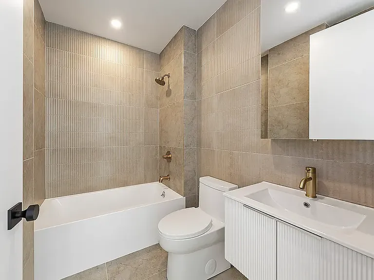815 Willoughby Ave #2 — Photo 11